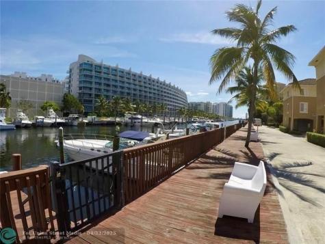 2841 NE 185th Street Miami FL 33180