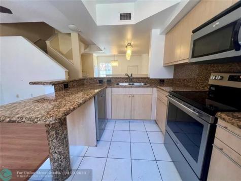 2841 NE 185th Street Miami FL 33180