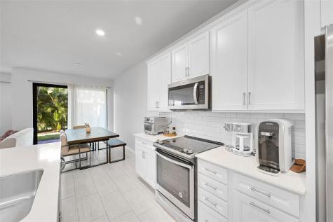 8247 Cinch Way Lake Worth FL 33467