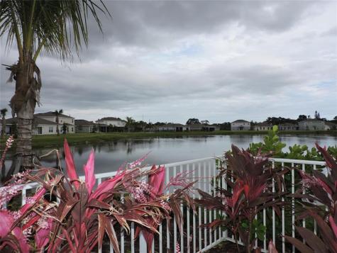 836 Persimmon Place Fort Pierce FL 34981