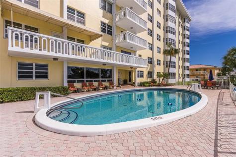 2500 NE 48th Lane Fort Lauderdale FL 33308