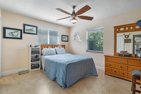 2135 NE 2nd Drive Boca Raton FL 33431