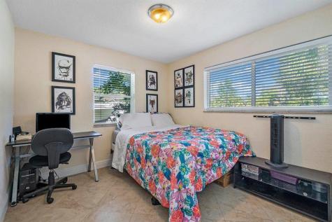 2135 NE 2nd Drive Boca Raton FL 33431