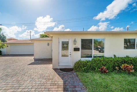 2135 NE 2nd Drive Boca Raton FL 33431