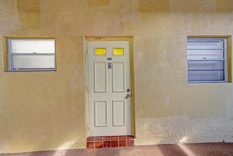 5140 SW 40th Avenue Dania Beach FL 33314