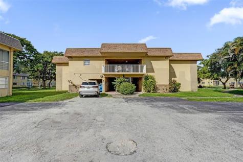 5140 SW 40th Avenue Dania Beach FL 33314