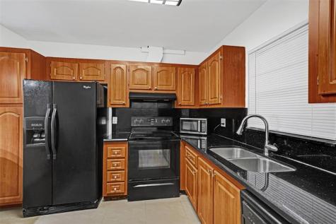 5140 SW 40th Avenue Dania Beach FL 33314