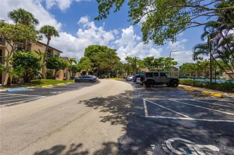 4481 W Mcnab Road Pompano Beach FL 33069