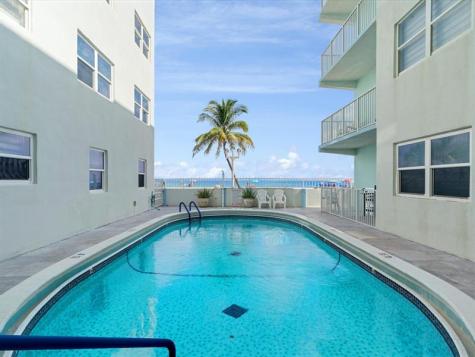 2600 N Surf Road Hollywood FL 33019