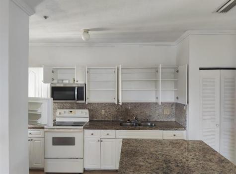 629 SW 2 Street Miami FL 33130