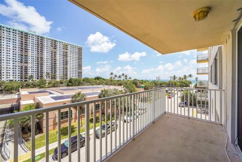 1401 S Ocean Drive Hollywood FL 33019