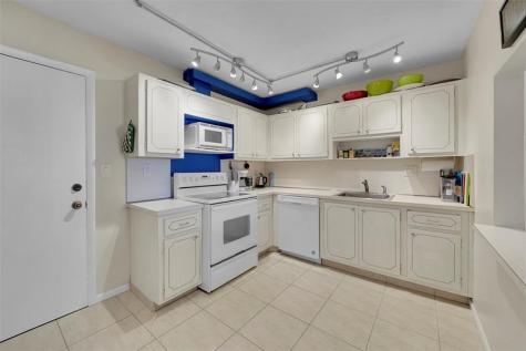 1401 S Ocean Drive Hollywood FL 33019