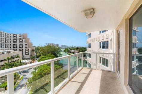 3000 Holiday Drive Fort Lauderdale FL 33316