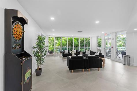 3000 Holiday Drive Fort Lauderdale FL 33316