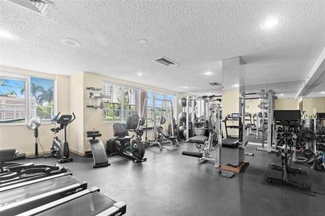 3000 Holiday Drive Fort Lauderdale FL 33316
