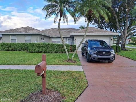 10561 Greentrail Drive Boynton Beach FL 33436