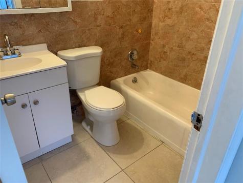 2745 SE 1st Court Pompano Beach FL 33062