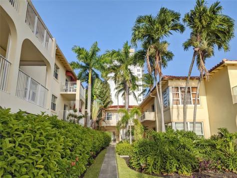 341 N Birch Road Fort Lauderdale FL 33304