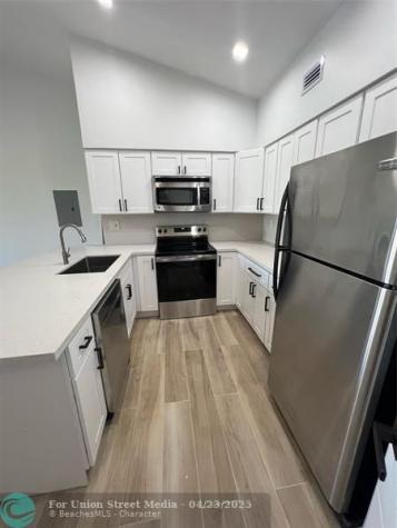 2550 SW 18th Terrace Fort Lauderdale FL 33315