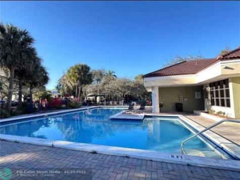 2550 SW 18th Terrace Fort Lauderdale FL 33315