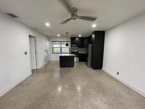 975 NE 40th Street Oakland Park FL 33334