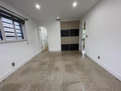 975 NE 40th Street Oakland Park FL 33334