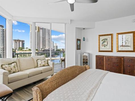 333 Las Olas Way Fort Lauderdale FL 33301