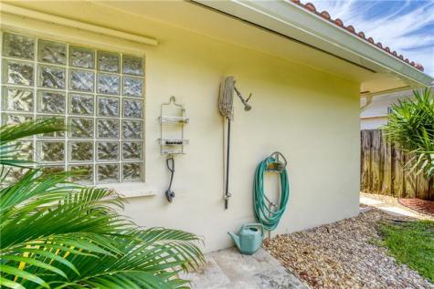 2000 Admirals Way Fort Lauderdale FL 33316