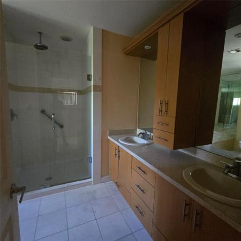 626 NE 195th Street Miami FL 33179