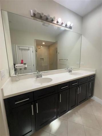 2911 Cascada Isles Way Hollywood FL 33024