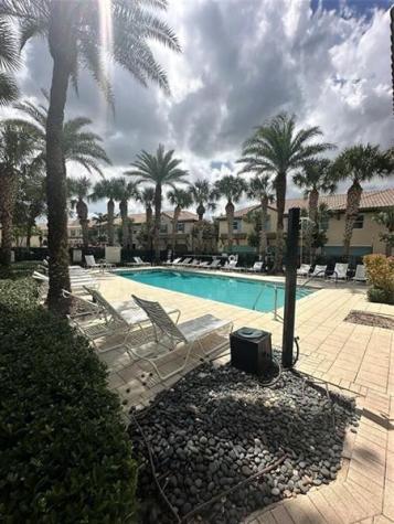 2911 Cascada Isles Way Hollywood FL 33024