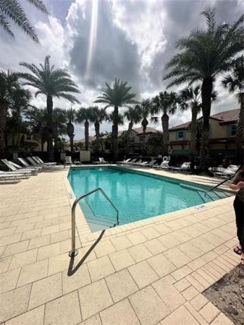 2911 Cascada Isles Way Hollywood FL 33024