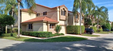 6688 Via Regina Boca Raton FL 33433