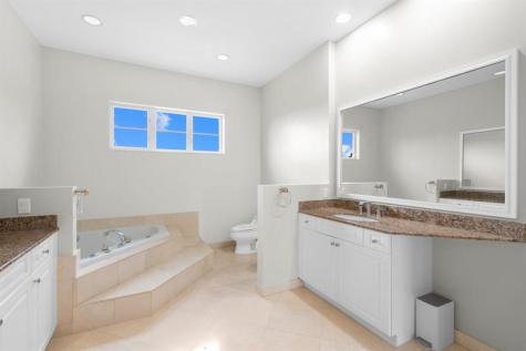 2739 NE 15th Street Fort Lauderdale FL 33304