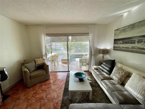 5071 W Oakland Park Boulevard Lauderdale Lakes FL 33313