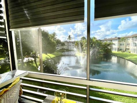 5071 W Oakland Park Boulevard Lauderdale Lakes FL 33313