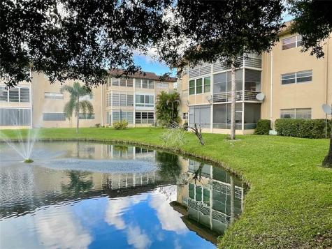 5071 W Oakland Park Boulevard Lauderdale Lakes FL 33313