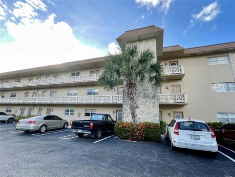 5071 W Oakland Park Boulevard Lauderdale Lakes FL 33313