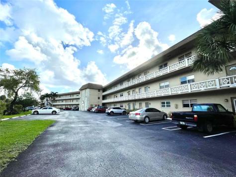 5071 W Oakland Park Boulevard Lauderdale Lakes FL 33313