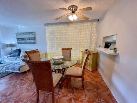 5071 W Oakland Park Boulevard Lauderdale Lakes FL 33313