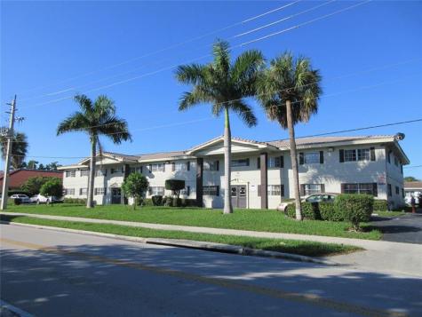 4240 Woodside Drive Coral Springs FL 33065