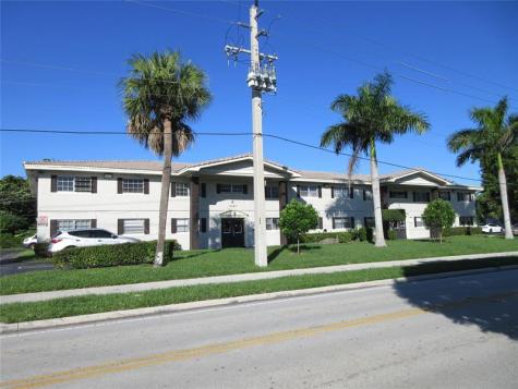 4240 Woodside Drive Coral Springs FL 33065