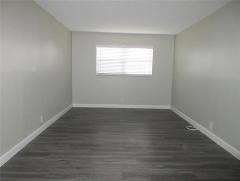 4240 Woodside Drive Coral Springs FL 33065