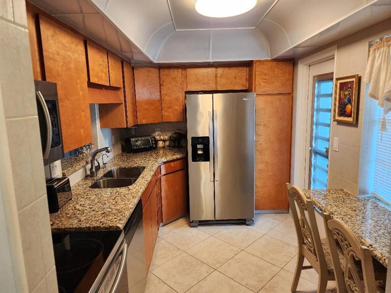 4141 NW 44th Avenue Lauderdale Lakes FL 33319