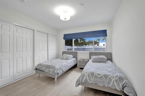 4001 N 41st Court Hollywood FL 33021