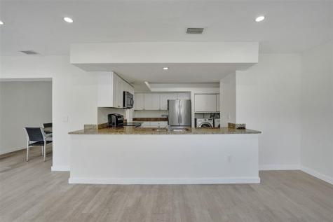 4001 N 41st Court Hollywood FL 33021