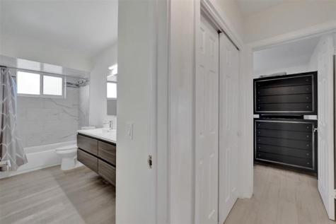 4001 N 41st Court Hollywood FL 33021