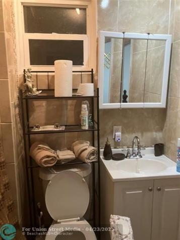 4232 SW 20th Fort Lauderdale FL 33317