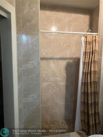 4232 SW 20th Fort Lauderdale FL 33317