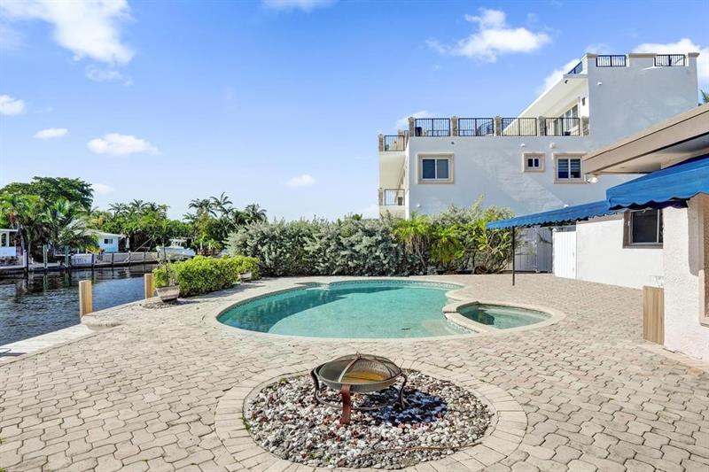 2632 SE 10th Court Pompano Beach FL 33062